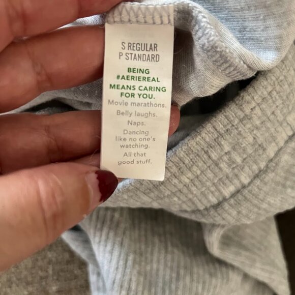 Aerie Gray Ribbed Velour Flare Lounge High Waisted Pants Size Small Regular - Picture 13 of 14